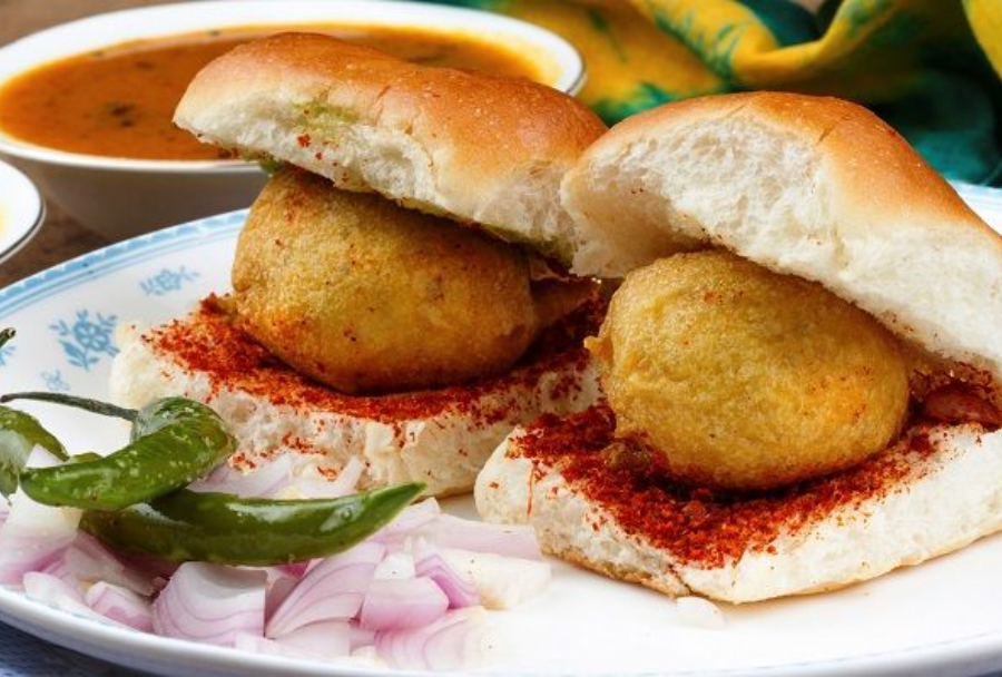 Easy Vada Pav Recipe: 5 Simple Steps to Mumbai’s Iconic Street Snack
