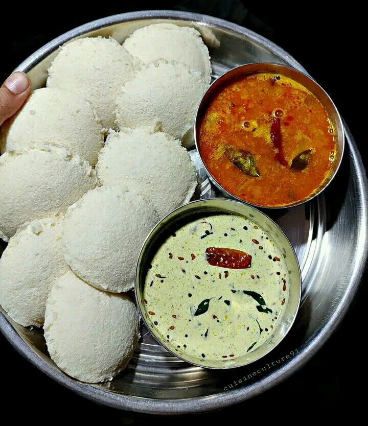 Idli with Sambar and Chutneys