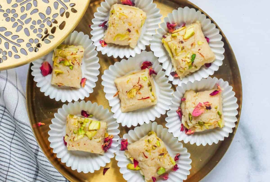 5-Step Easy Traditional Kalakand Recipe: Rich & Creamy Delight